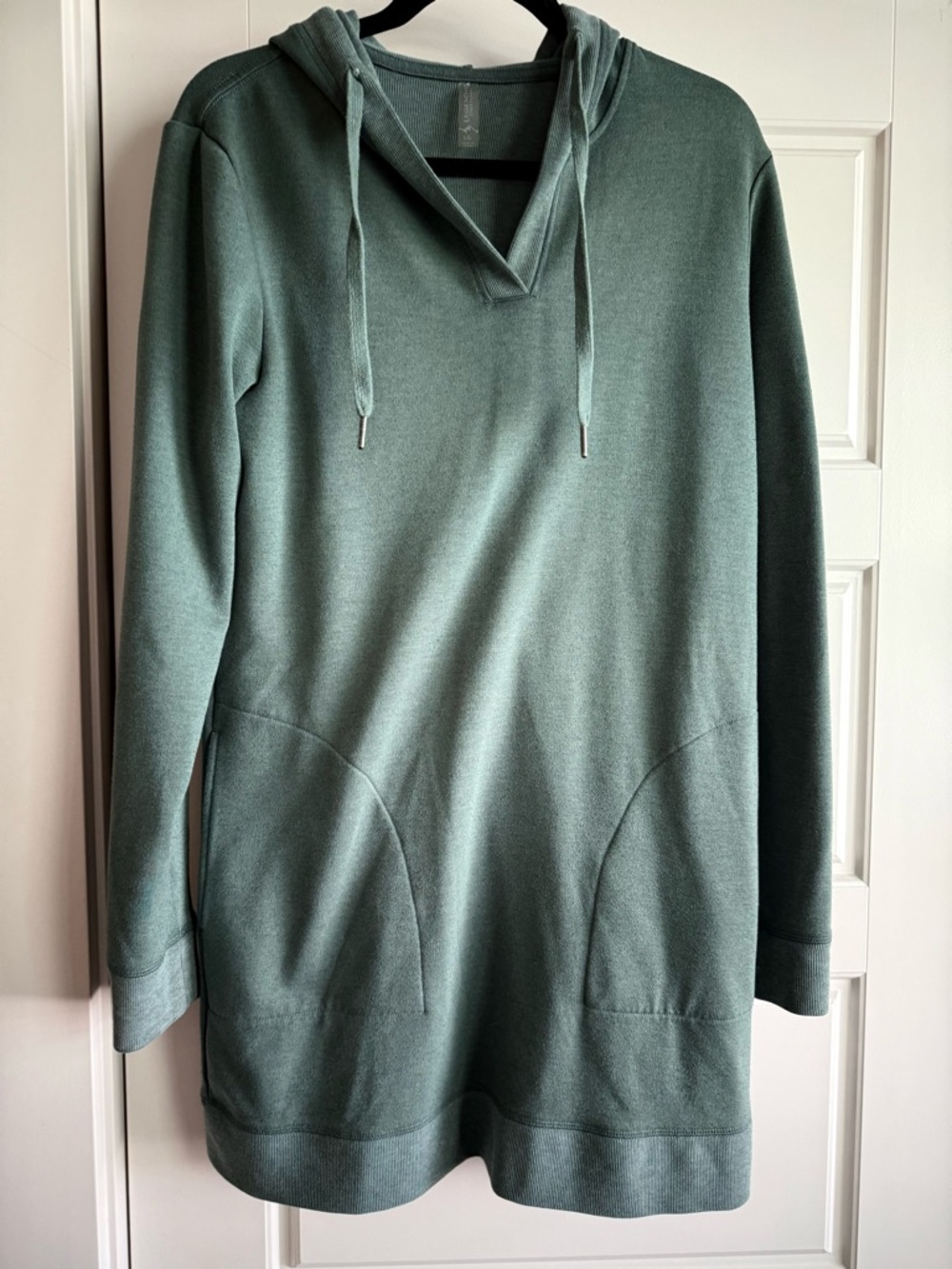 LG Women’s V-Neck Hooded Sweatshirt Tunic - Sage Green